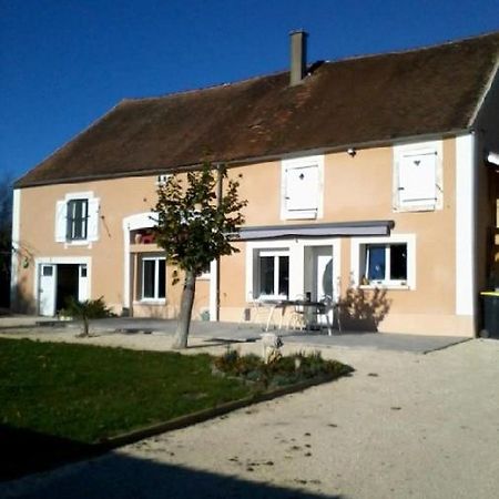 Chambre D'Hotes Bleigny-le-Carreau Екстериор снимка